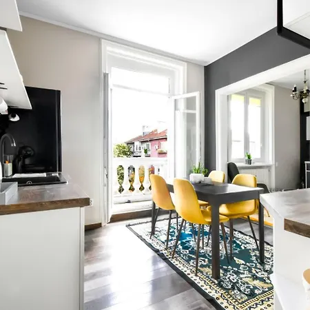דירה Downtown - Style - Balcony - 2br - Top Amenities סופיה