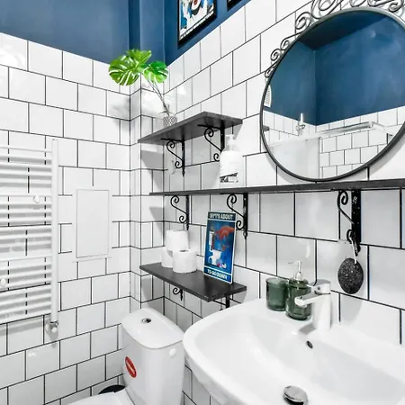דירה Downtown - Style - Balcony - 2br - Top Amenities *